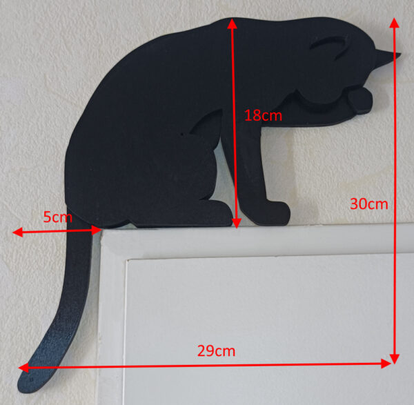 Dimensions utiles du chat faisant sa toilette